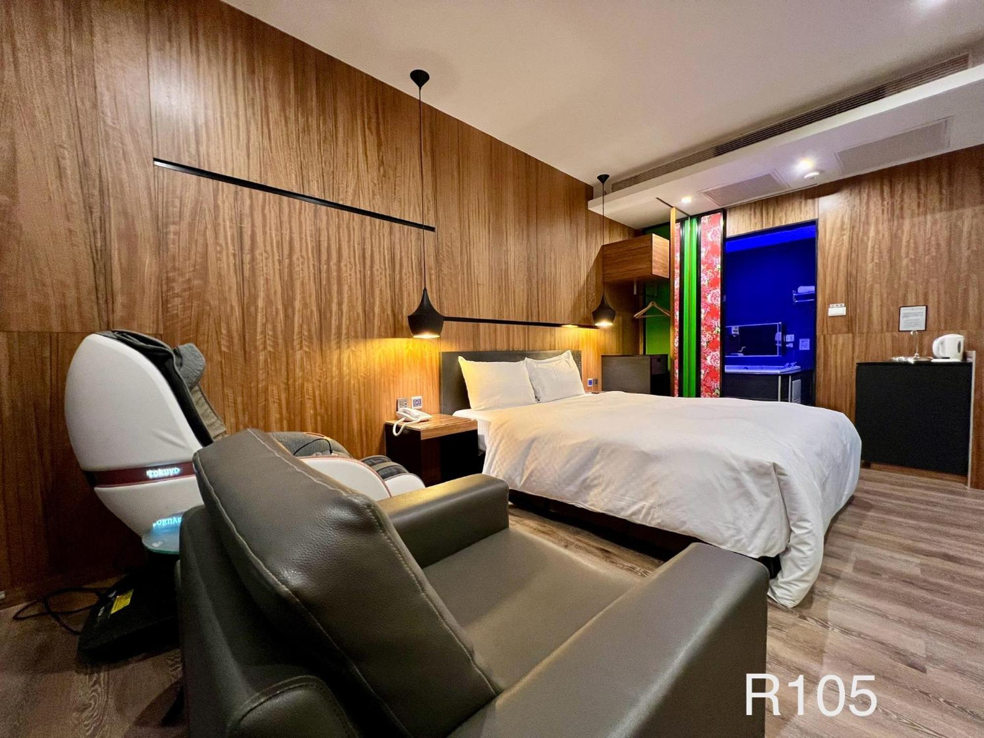 Catwalk Motel -Тайнань Экстерьер фото
